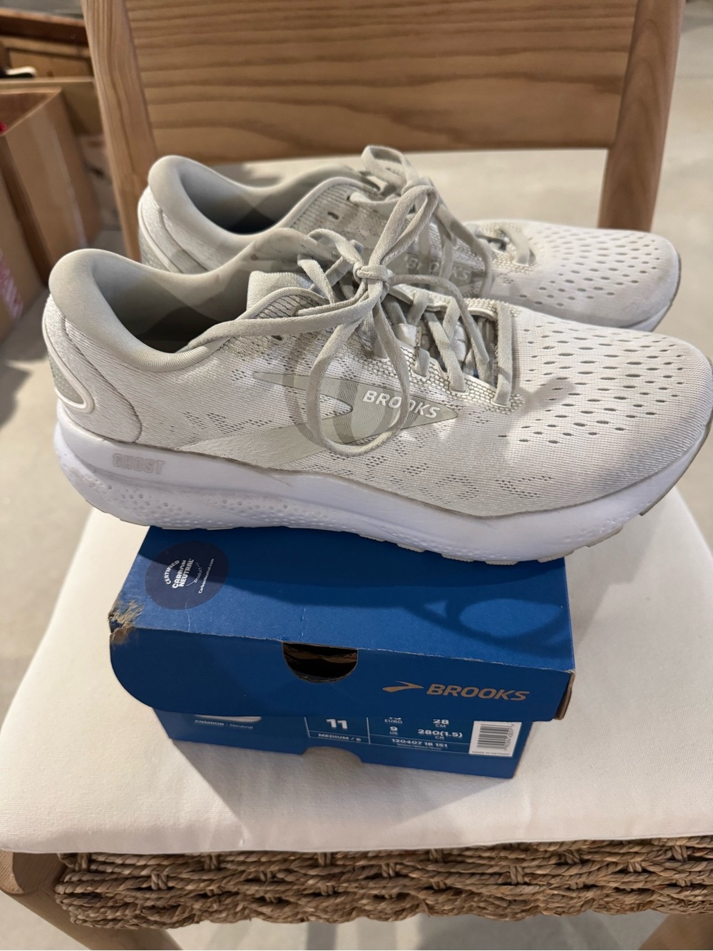 Brooks Ghost 16 Running Sneaker